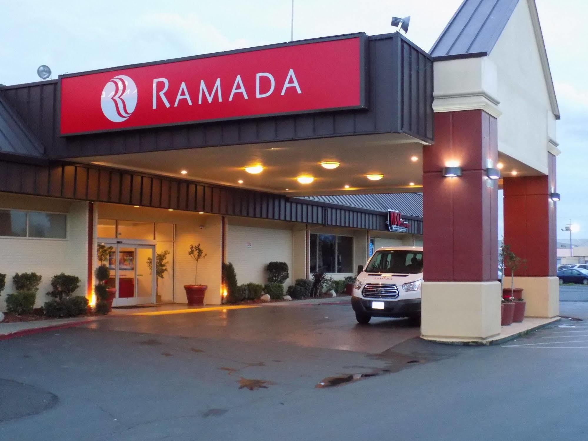 Ramada By Wyndham Sacramento Hotel Ngoại thất bức ảnh